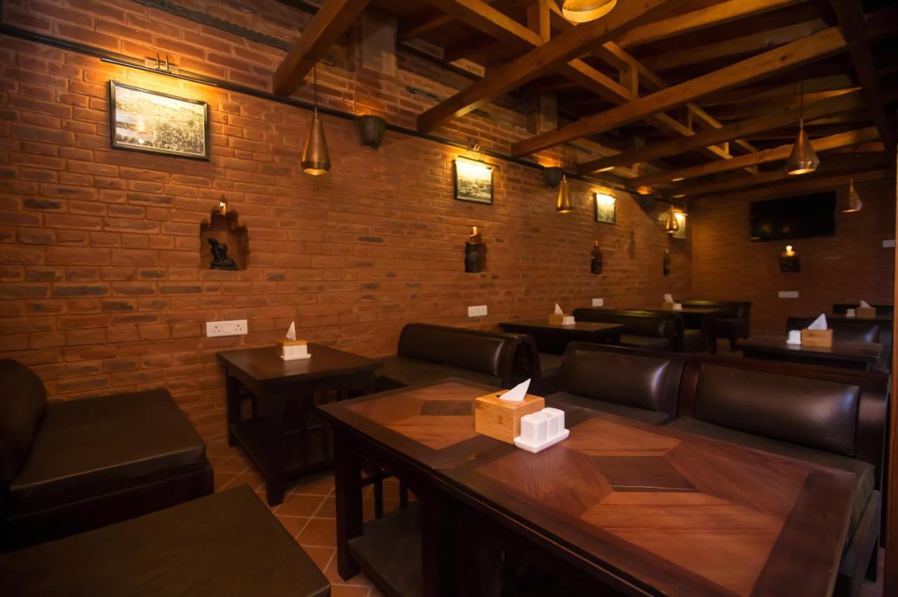 Hotel Baha Restaurant And Cafe Bhatgoan Exterior photo